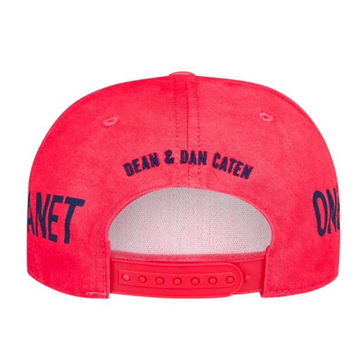 Dsquared2 One Planet Logo Red Cap Dsquared2
